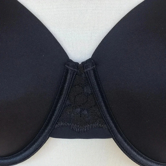 Vanity Fair Radiant Black Underwire Smoothing Bra - Picture 5 of 7